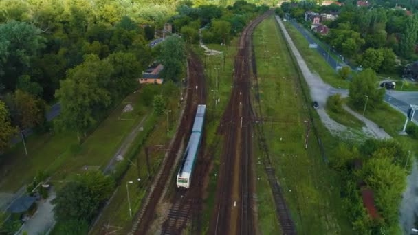 移动火车站Torun Glowny Pociag Stacja Kolejova Aerial View Poland 高质量的4K镜头 — 图库视频影像