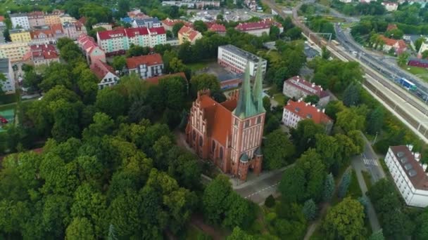 Церковь Olsztyn Kosciol Nmp Aerial View Poland Высококачественные Кадры — стоковое видео
