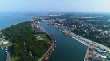 Panorama Rıhtımı Ölü Vistula Gdansk Nabrzeze Martwa Wisla Havacılık Görünümü Polonya. Yüksek kalite 4k görüntü