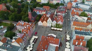 Old Town Market Meydanı Olsztyn, Miasto Ratusz Hava Manzaralı Polonya 'ya bakıyor. Yüksek kalite 4k görüntü