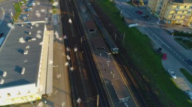 Tren İstasyonu Rumia Dworzec Kolejowy Hava Görüntülü Polonya. Yüksek kalite 4k görüntü