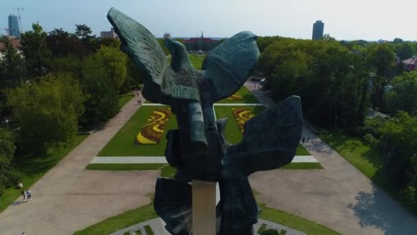 Monumento Escritura Los Polacos Szczecin Pomnik Czynu Polakow Vista Aérea — Vídeos de Stock