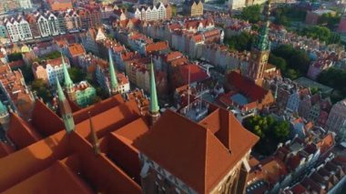 Bazylika Mariacka Gdansk Eski Kasaba Bazilikası Hava Görüntüsü Polonya. Yüksek kalite 4k görüntü
