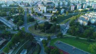 Torun Barış Meydanı Plac Pokoju Laka Gladycha Hava Görüntüsü Polonya. Yüksek kalite 4k görüntü