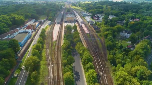 景观设计铁路车站Torun Glowny Dworzec Kolejowy Aerial View Poland 高质量的4K镜头 — 图库视频影像