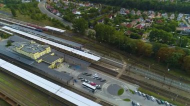 Tren İstasyonu Pila Glowna Dworzec Kolejowy Hava Görüntüleme Polonya. Yüksek kalite 4k görüntü