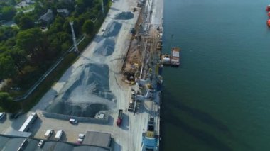 Cranes Oliwa Quay Dead Vistula Gdansk Marta Wisla Nabrzeze Oliwskie Hava Polonya. Yüksek kalite 4k görüntü