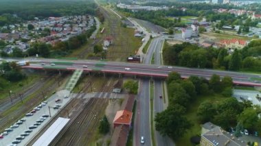 Tren İstasyonu Pila Glowna Dworzec Kolejowy Hava Görüntüleme Polonya. Yüksek kalite 4k görüntü