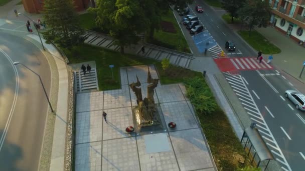 Monumento Pomnik Jana Pawla Stargard Skwer Square Vista Aérea Polonia — Vídeos de Stock