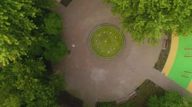 Fountain Park Przy Mdk Slupsk Fontanna Havacılık Polonya. Yüksek kalite 4k görüntü