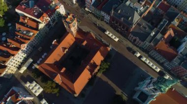 Eski Kasaba Meydanı Torun Ratusz Centrum Stary Rynek Hava Görüntüsü Polonya. Yüksek kalite 4k görüntü