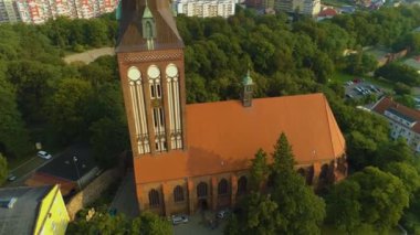 Güzel kilise Stargard Kosciol Swietego Jozefa Aerial View Poland. Yüksek kalite 4k görüntü