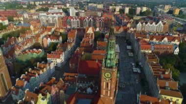Ratusz Şehir Merkezi Gdansk Dlugi Targ Srodmiescie Hava Görüntüsü Polonya. Yüksek kalite 4k görüntü