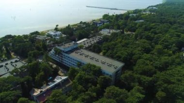 Daire Jurata Hotel Las Aerial View Polonya. Yüksek kalite 4k görüntü