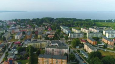 Güzel Peyzaj Evleri Puck Domy Krajobraz Hava Manzaralı Polonya. Yüksek kalite 4k görüntü