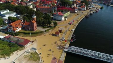 Port Bulvarı Ustka Bulwar Portowy Havadan Polonya. Yüksek kalite 4k görüntü