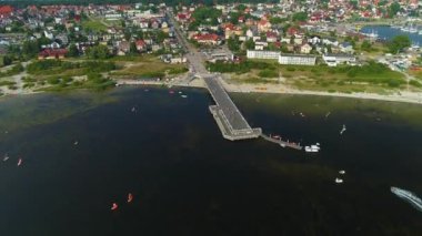 Jastarnia 'daki İskele Molo Havadan Polonya. Yüksek kalite 4k görüntü