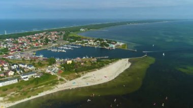 Jastarnia Limanı 'ndaki Panorama Limanı Morski Havaalanı Polonya. Yüksek kalite 4k görüntü