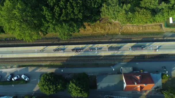 Vlaková Zastávka Jastarnia Przystanek Kolejowy Aerial View Polsko Vysoce Kvalitní — Stock video