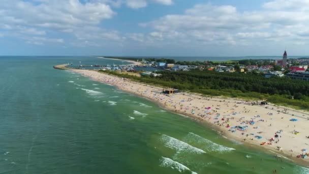 ビーチバルト海WladyslawowoプラザMorze空中ビューポーランド 高品質4K映像 — ストック動画