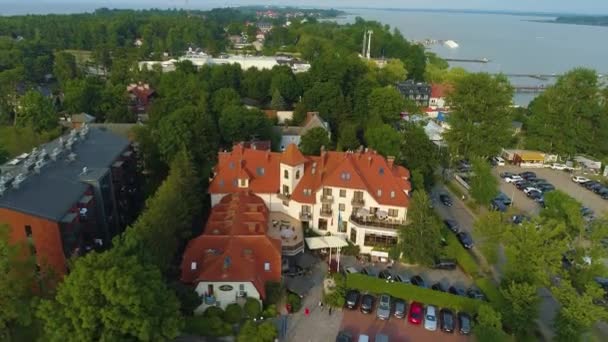 Παραλιακή Έπαυλη Mielno Dworek Morski Aerial View Poland Υψηλής Ποιότητας — Αρχείο Βίντεο