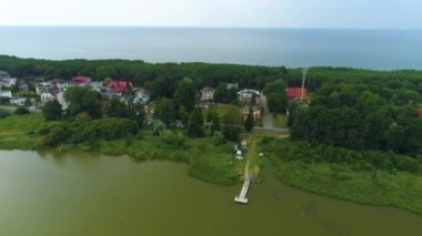 Panorama Baltık Denizi Gölü Tembel Morz Las Aerial View Polonya. Yüksek kalite 4k görüntü