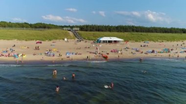 Batı Sahili Darlowo Plaza Zachodnia Havacılık Görünümü Polonya. Yüksek kalite 4k görüntü