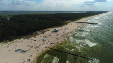 Sahil Baltık Denizi Dzwirzyno Plaza Morze Baltyckie Hava Görüntüsü Polonya. Yüksek kalite 4k görüntü