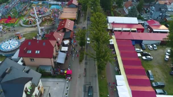 Chrobrego Street Amusement Park Mielno Wesole Miasteczko Vista Aérea Polónia — Vídeo de Stock