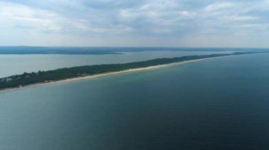 Panorama Baltık Denizi Gölü Jamno Lazy Pas Nadmorski Havacılık Görünümü Polonya. Yüksek kalite 4k görüntü