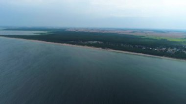 Panorama Sahili Baltık Denizi Tembel Plaza Morze Baltyckie Hava Manzaralı Polonya. Yüksek kalite 4k görüntü