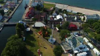 Tepetaklak Lunapark Darlowo Wesole Miasteczko Hava Manzarası Polonya. Yüksek kalite 4k görüntü