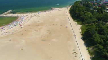 Dubai Plajı Jaroslawiec Plaza Dubaj Havacılık Görünümü Polonya. Yüksek kalite 4k görüntü