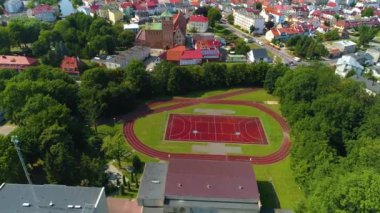 Spor Sahası Darlowo Boisko Sportowe Hava Manzaralı Polonya. Yüksek kalite 4k görüntü