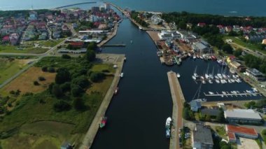 Güzel manzara, Darlowo Limanı Piekny Krajobraz Hava Manzarası Polonya. Yüksek kalite 4k görüntü
