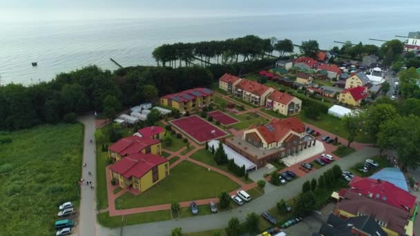 Resort Ustronie Morskie Osrodek Wypoczynkowy Korab Aerial View Polen Hoge — Stockvideo