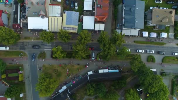Top Główna Ulica Chrobrego Sklepy Mielno Sklepiki Aerial View Poland — Wideo stockowe