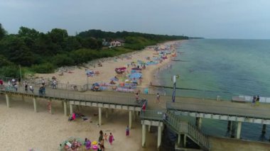 Güzel Baltık Denizi Chlopy Plaza Morze Baltyckie Hava Manzaralı Polonya. Yüksek kalite 4k görüntü