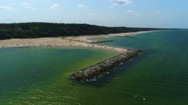 Dubai Plajı Jaroslawiec Plaza Dubaj Havacılık Görünümü Polonya. Yüksek kalite 4k görüntü