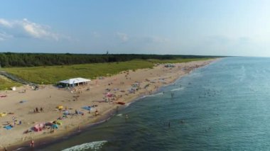 Batı Sahili Darlowo Plaza Zachodnia Havacılık Görünümü Polonya. Yüksek kalite 4k görüntü