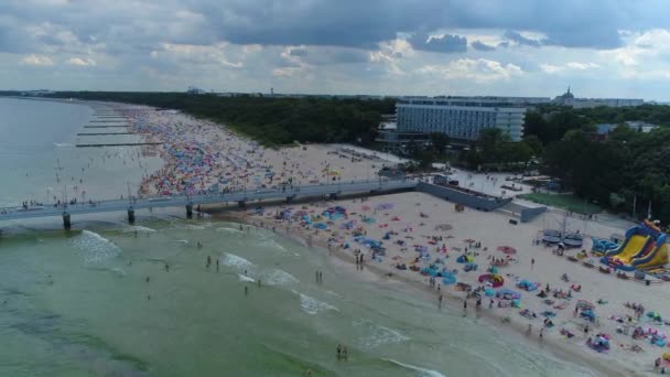 Panorama Beach Mar Báltico Kolobrzeg Plaza Morze Baltyckie Vista Aérea — Vídeo de Stock