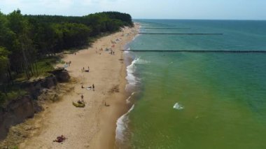 Sahil Baltık Denizi Wicie Plaza Morze Baltyckie Hava Görüntüsü Polonya. Yüksek kalite 4k görüntü