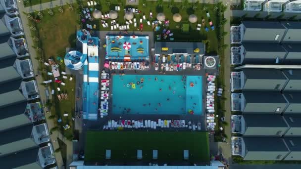 Basen Holiday Park Mielno Basen Aerial View Poland Wysokiej Jakości — Wideo stockowe