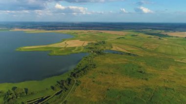 Jezioro Gölü Resko Przymorskie Rogowo Hava Görüntüsü Polonya. Yüksek kalite 4k görüntü