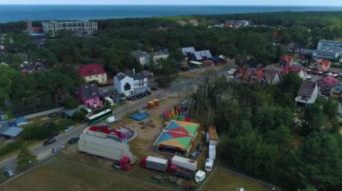 Lunapark Mrzezyno Wesole, Miasteczko Havacılık, Polonya. Yüksek kalite 4k görüntü