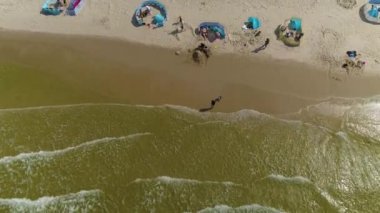 Plaj Baltık Denizi Pogorzelica Plaza Morze Baltyckie Hava Görüntüsü Polonya. Yüksek kalite 4k görüntü