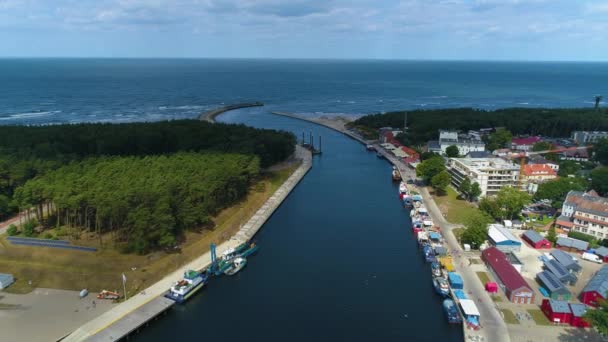 Hafen Von Mrzezyno Rzeka Rega Luftaufnahme Polen Hochwertiges Filmmaterial — Stockvideo