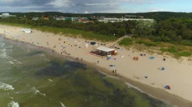 Plaj Baltık Denizi Miedzyzdroje Plaza Morze Baltyckie Hava Manzaralı Polonya. Yüksek kalite 4k görüntü