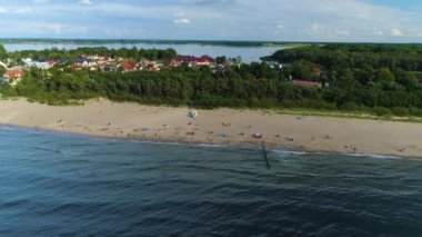 Sahil Baltık Denizi Dziwnow Plaza Morze Baltyckie Hava Görüntüsü Polonya. Yüksek kalite 4k görüntü