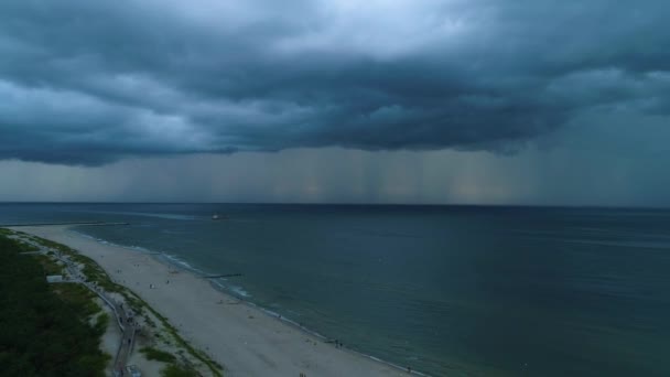 Rain Landscape Beach Baltic Sea Dziwnow Sztorm Plaza Morze Aerial — Αρχείο Βίντεο